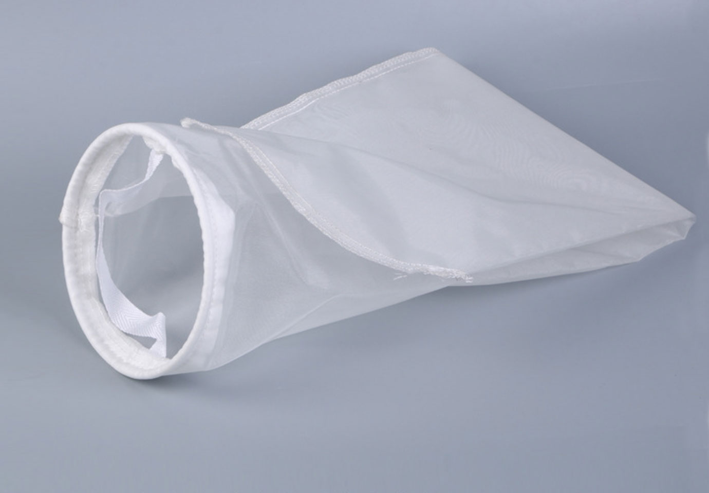 1 micron (µm) polyester (PE) felt filter bags